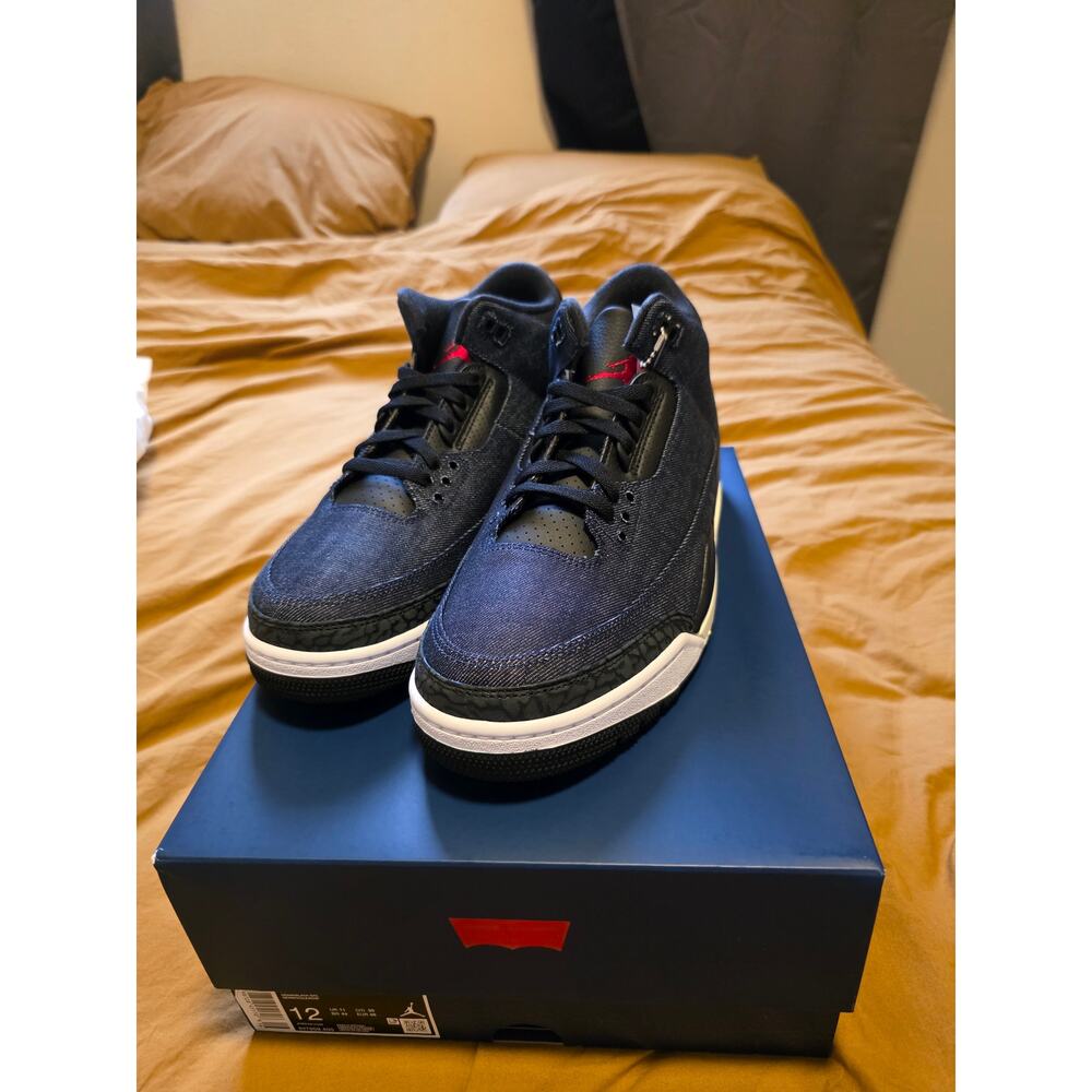 Air Jordan 3 x Levi's® "Indigo and Gym Red" Size 12
